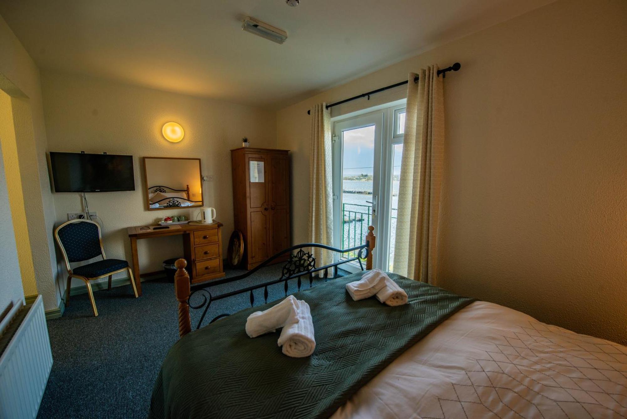 Greenfield Bar & Bistro Hotel 3*