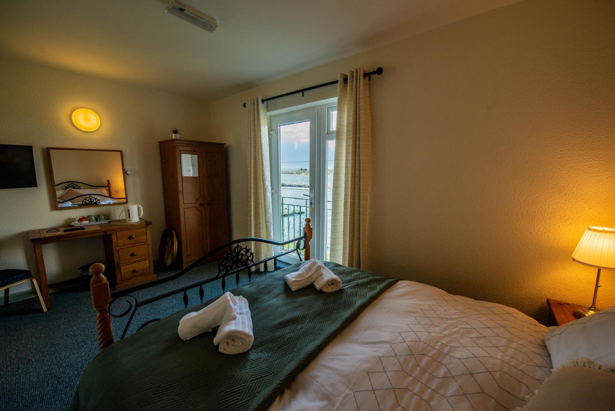 Hotel Greenfield Bar & Bistro Headford