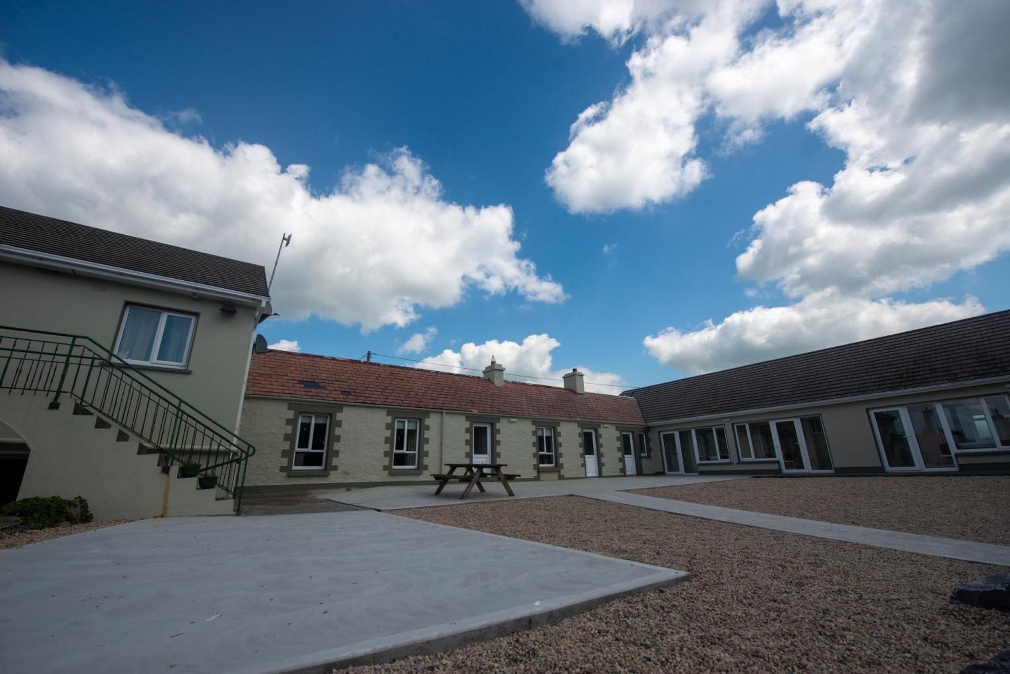 Hotel Greenfield Bar & Bistro Headford