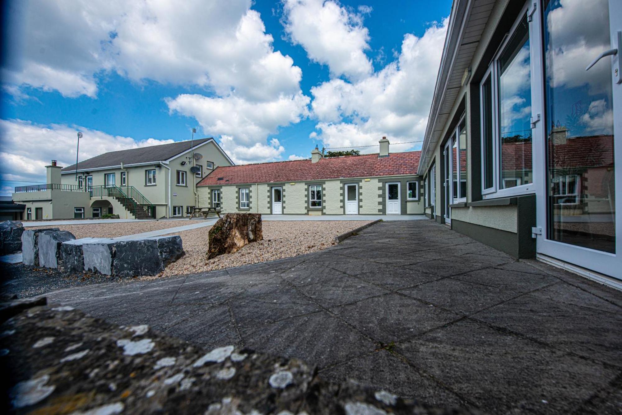 Greenfield Bar & Bistro Hotel
