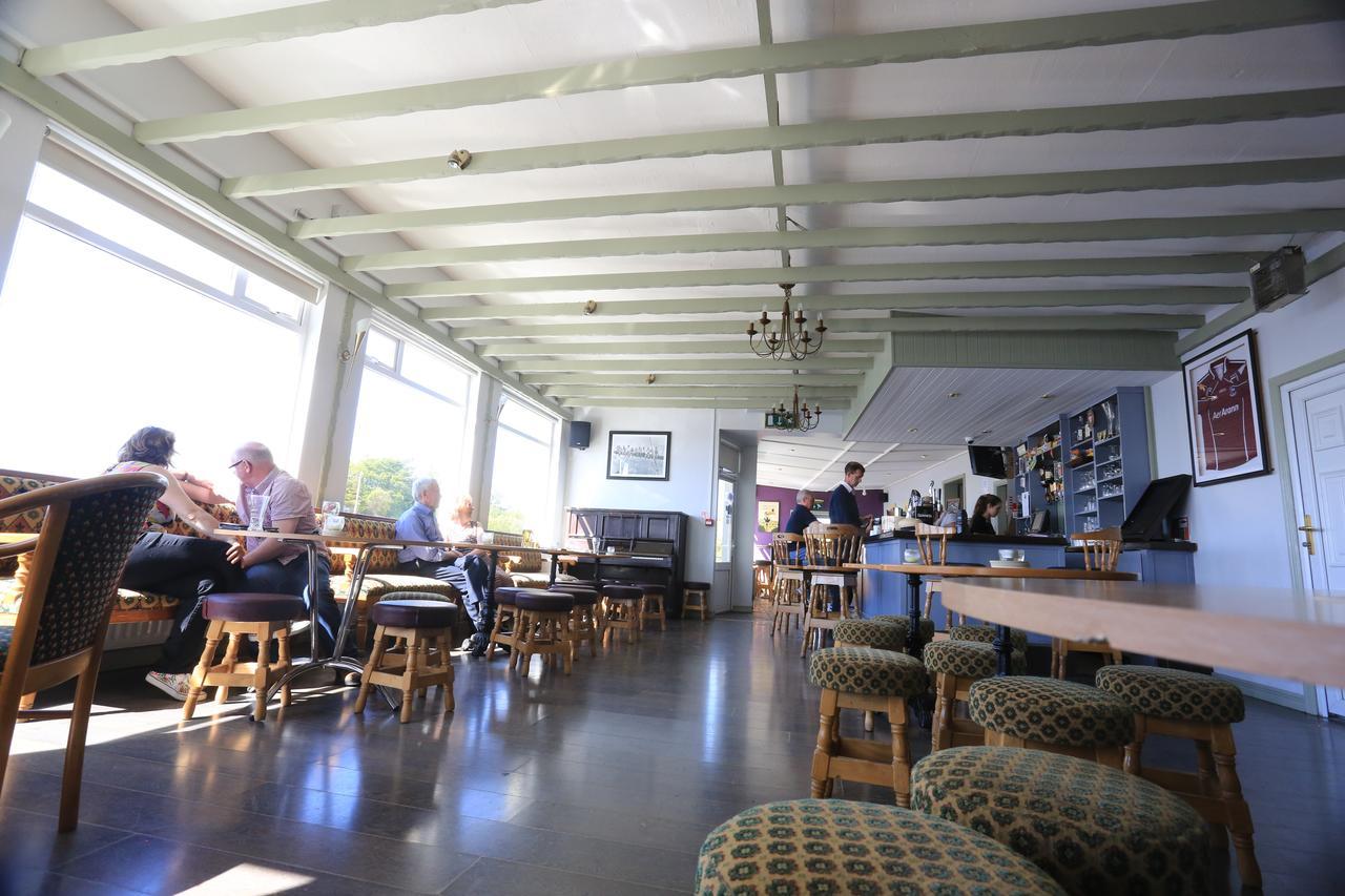 Greenfield Bar & Bistro Hotel